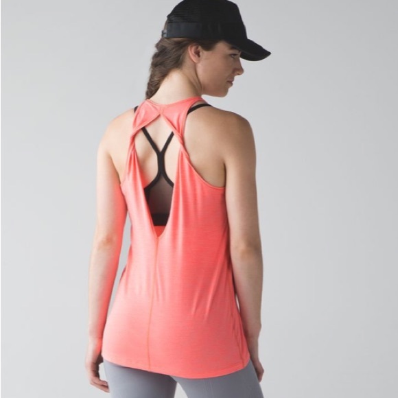 Lululemon Trapeze Twist Tank in 
Heathered Grapefruit - Picture 6 of 15